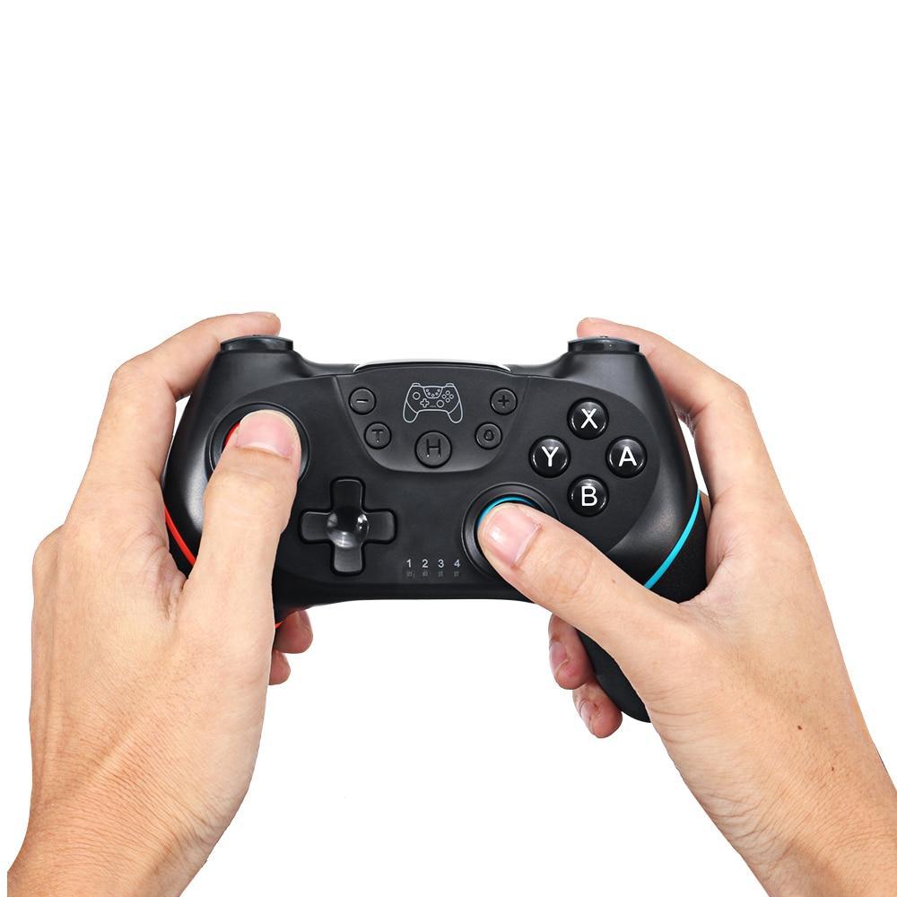 Nintendo Switch Black Pro Controller - GamerPro