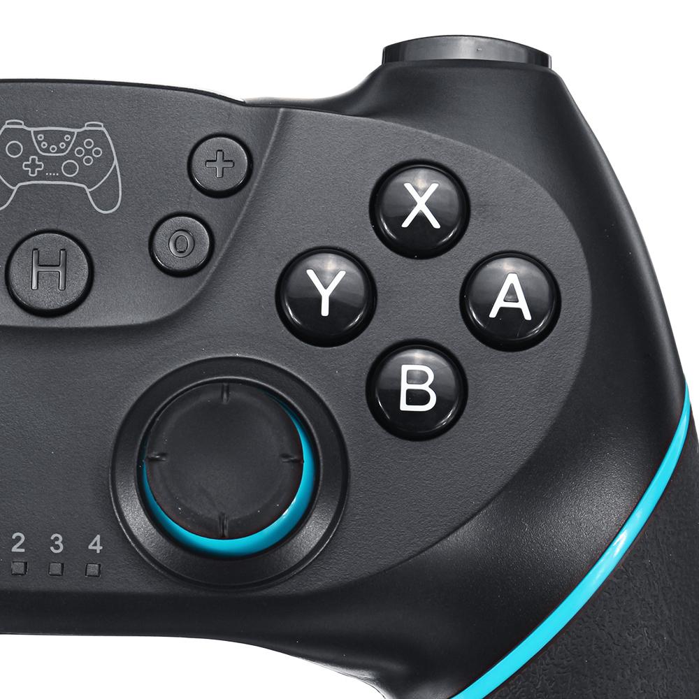 Nintendo Switch Black Pro Controller - GamerPro